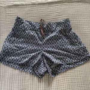 Athleta Hudson Shortie Shorts